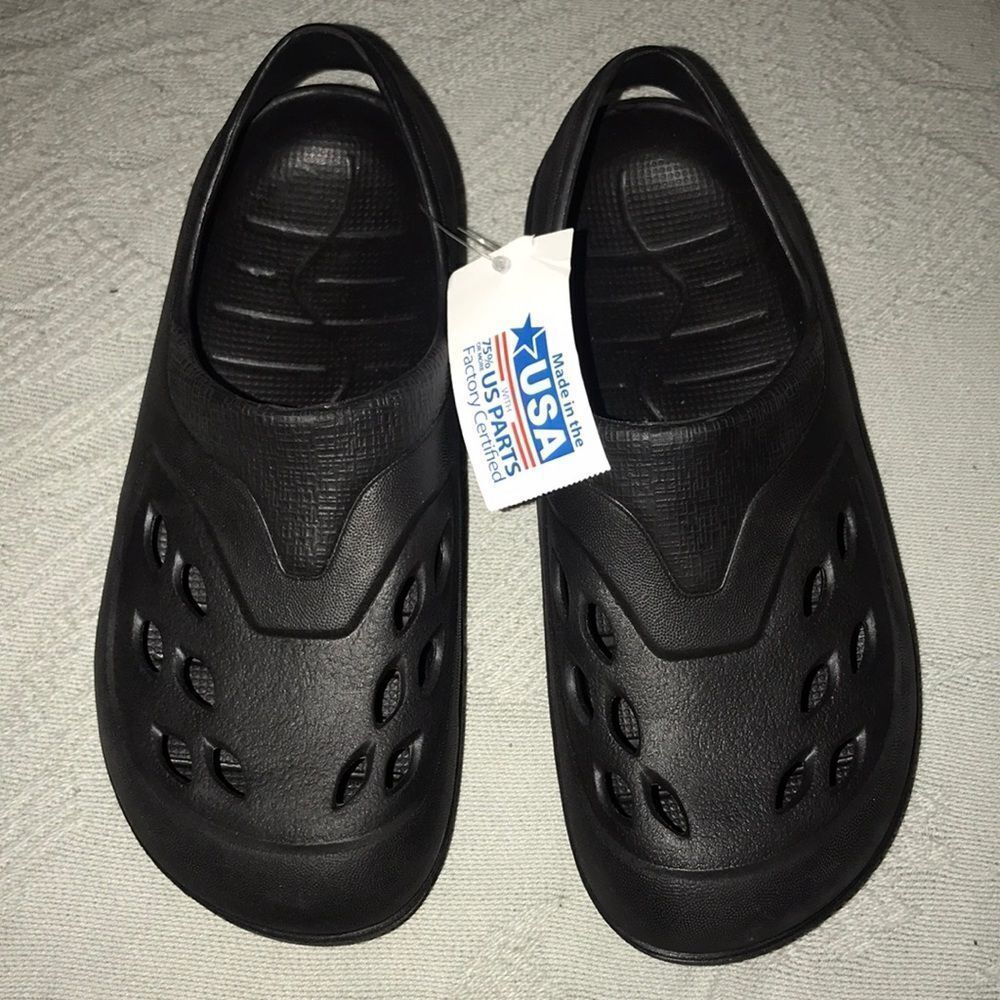 Made In USA water Shoes Boy Size 3/4